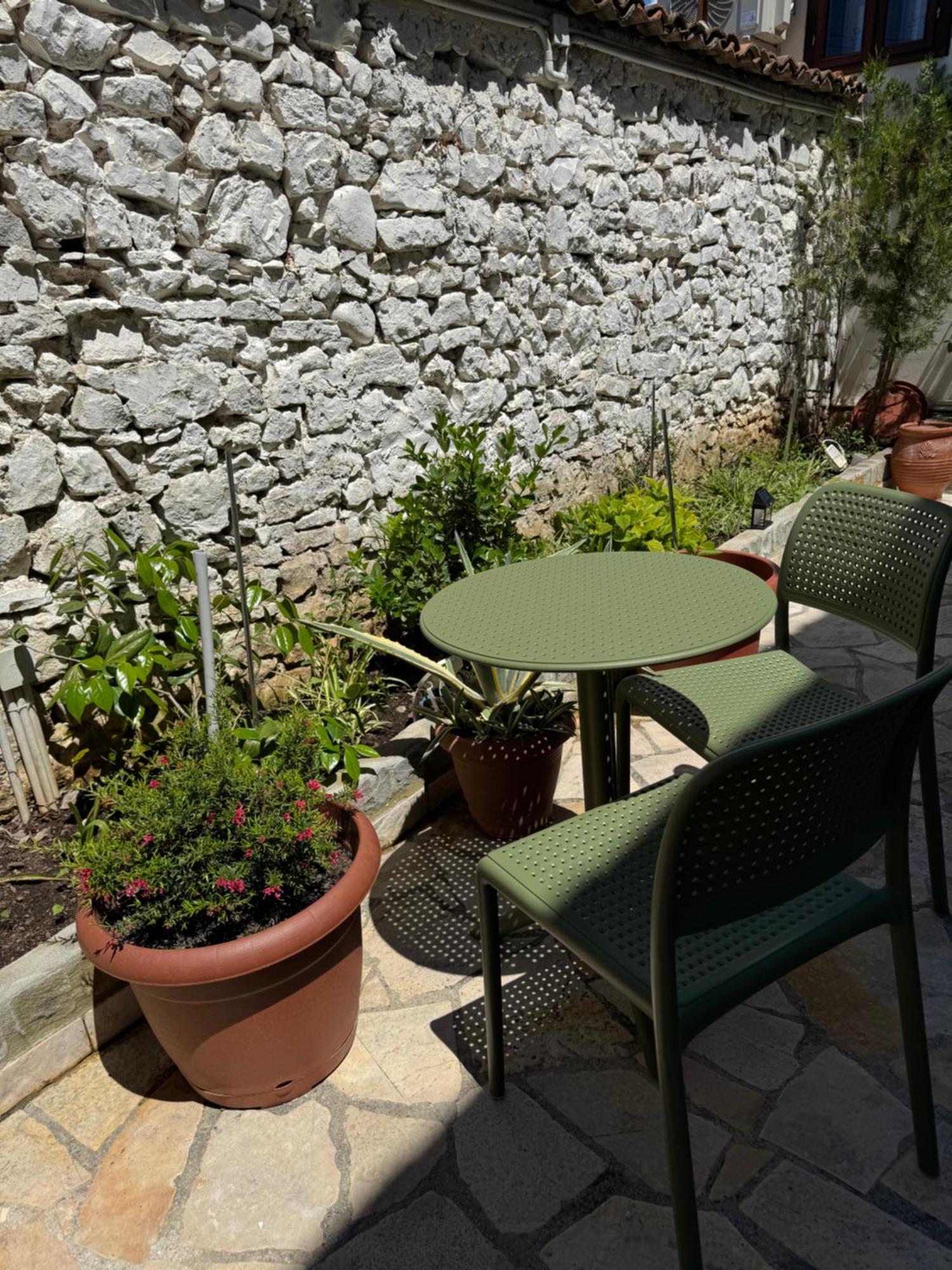Ana Rest House Hostel Berat Exteriör bild